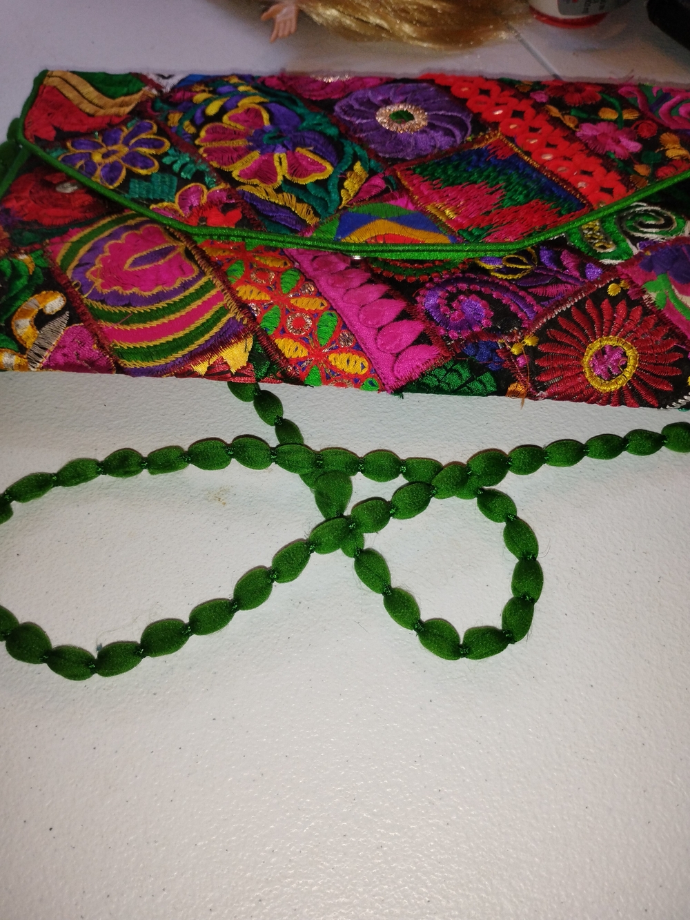 Source Unknown Multicolor Embroidered Crossbody Bag with Green Beaded Strap